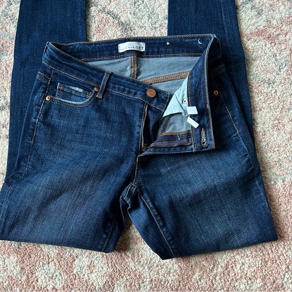 LOFT Curvy Skinny Jeans - Picture 2 of 6